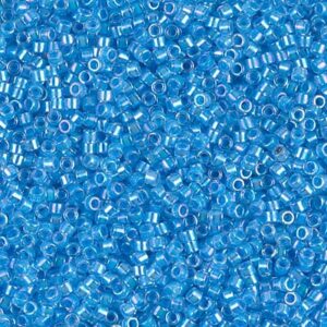 Perles Delica de Miyuki DB0076 cristal doublé bleu clair AB