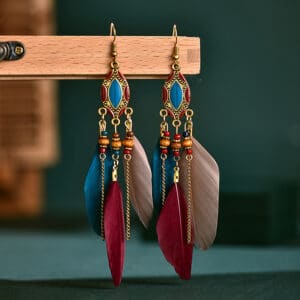 Boucles d’oreilles Boho Style plumes multicolores 12 x 1,5 cm 1 paire